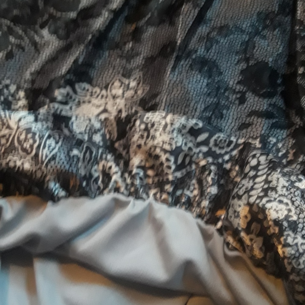 Top/tank - Picture 2 of 3